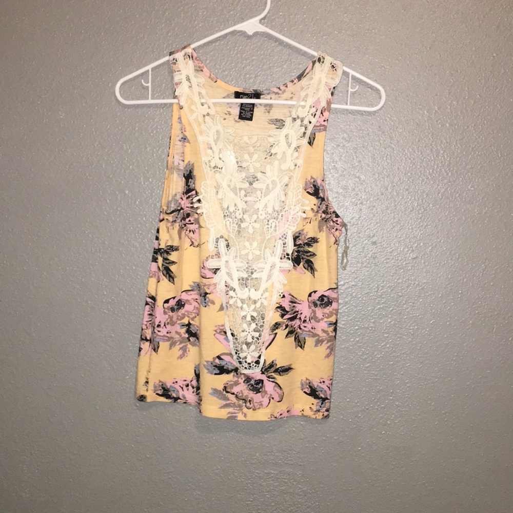 Floral top